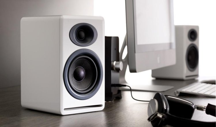 Dual Built-In Speakers: A Game-Changer for PC Audio