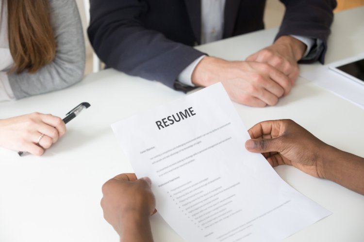 Top CV makers: Hire a CV professional maker for Career Success