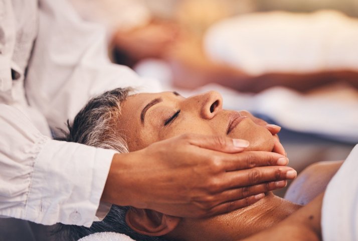 The Ultimate Guide to Lymphatic Drainage Massage in Vancouver: Benefits, Process, and Wellness Tips