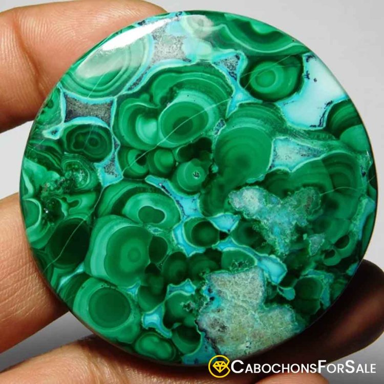 The History of Malachite: The Gemstone of Royal Power and Royalty