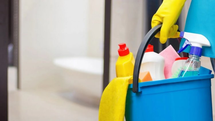 8 Essential Commercial Cleaning Supplies for Businesses