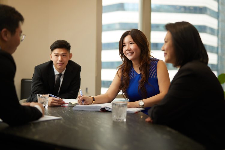 Finding the Right Lawyer in Singapore: A Comprehensive Guide