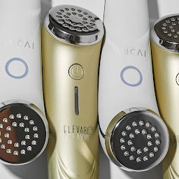 4. Elevare Skin: The Future of Anti-Aging Is Light Therapy